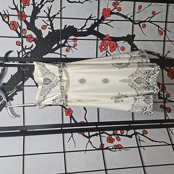 White House Black Market Aztek Boho Strapless Dress Size 4 - Picture 9 of 9